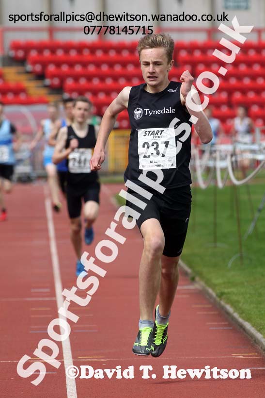 Boys under-15s, North East Track and Field Champs., Gateshead. Photo: David T. Hewitson/Sports for All Pics